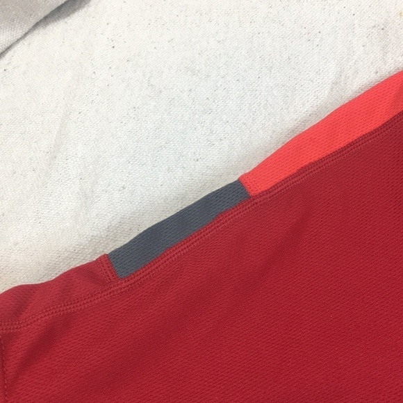 Nike running Dri fit Short sleeved Tee - Picture 3 of 8